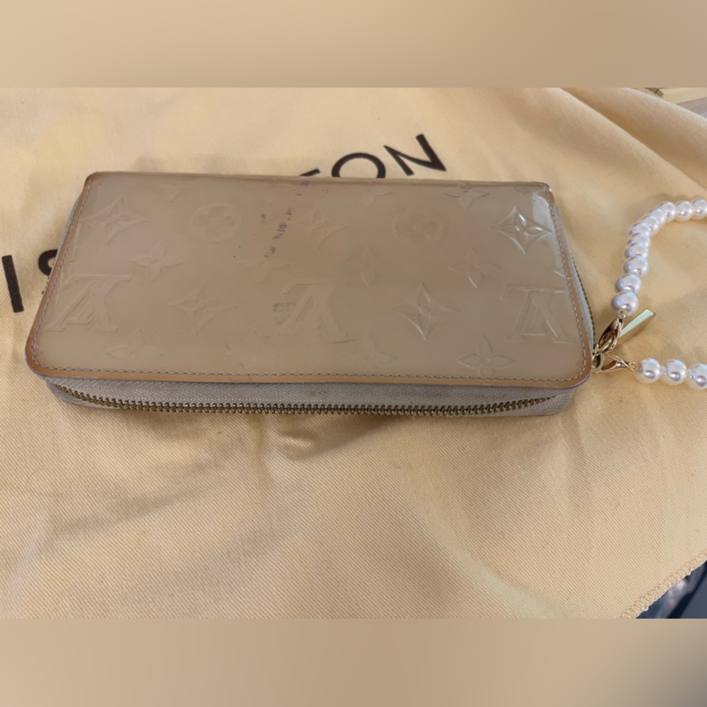 Louis Vuitton Authentic Wallet with COA